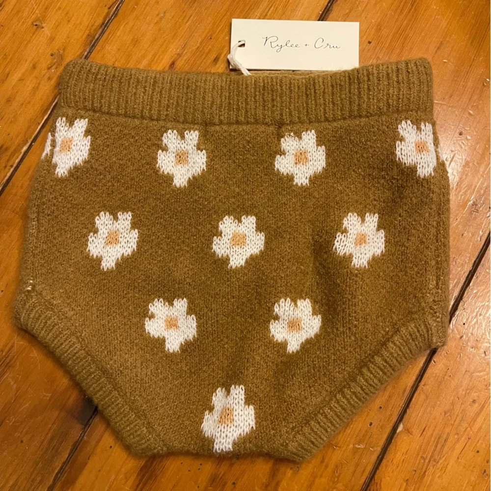 Rylee + Cru Sweater Bloomer Daisy Fleur in Brass size 18-24M